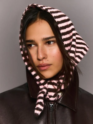 Bershka Apaszka Z Dzianiny Z Nadrukiem Kobieta Różowy