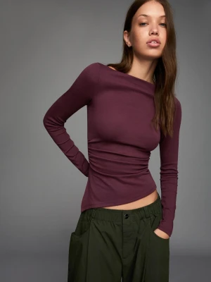 Bershka Asymetryczna Koszulka Z Długim Rękawem Kobieta Fioletowy