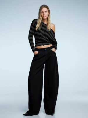 Bershka Asymetryczna Koszulka Z Długim Rękawem W Błyszczące Paski Kobieta Szary