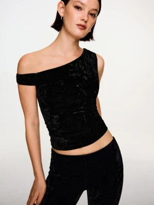 Bershka Asymetryczna Koszulka Z Efektem Aksamitu Kobieta Czarny