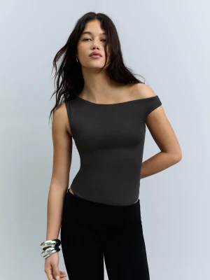 Bershka Asymetryczne Body Z Marszczonym Ramiączkiem Kobieta Czarny