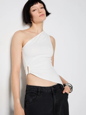 Bershka Asymetryczny Top Z Kółeczkiem I Strasem Kobieta Kremowy