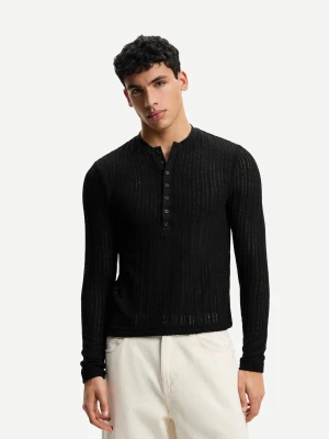 Bershka Ażurowy Sweter Z Guzikami Mężczyzna Czarny