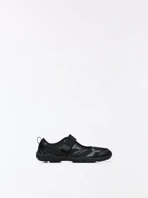 Bershka Balerinki W Stylu Sportowym Barefoot Kobieta Czarny
