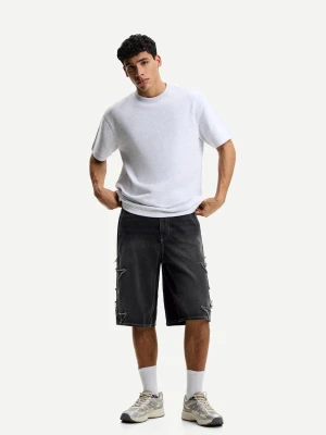 Bershka Bermudy Baggy Z Naszywkami Mężczyzna Czarny