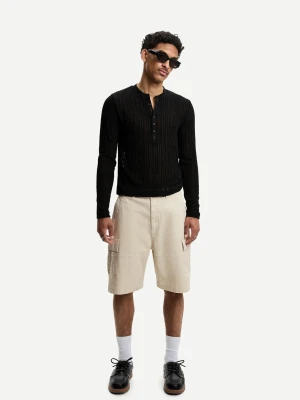 Bershka Bermudy Cargo Mężczyzna Piaskowy
