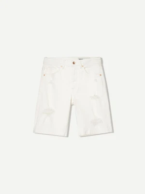 Bershka Bermudy Jeansowe Z Przetarciami Mężczyzna Biały