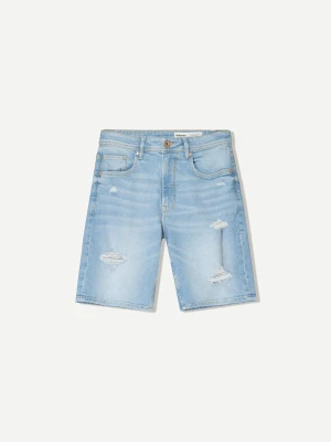 Bershka Bermudy Jeansowe Z Przetarciami Mężczyzna Jasnoniebieski