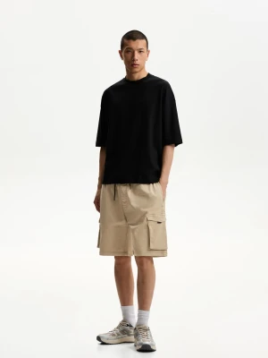 Bershka Bermudy - Joggersy W Stylu Cargo Mężczyzna Piaskowy