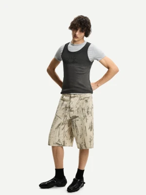 Bershka Bermudy O Kroju Baggy Z Nadrukiem Mężczyzna Zielony