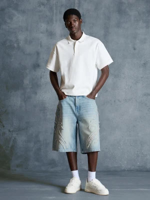 Bershka Bermudy O Kroju Baggy Z Naszywką Mężczyzna Jasnoniebieski