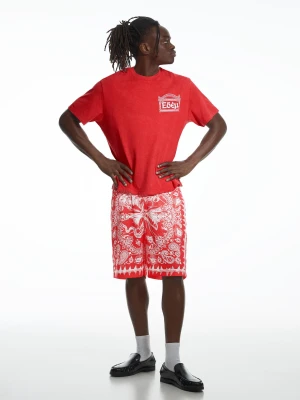 Bershka Bermudy O Kroju Relaxed Aries X Bershka Mężczyzna Czerwony