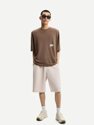 Bershka Bermudy Oversize Z Efektem Neoprenu Mężczyzna Beżowy