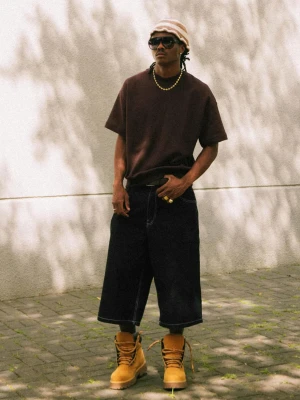 Bershka Bermudy Z Denimu O Kroju Super Baggy Mężczyzna Czarny