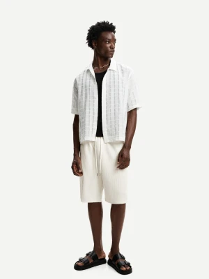 Bershka Bermudy Z Fakturą Mężczyzna Biały