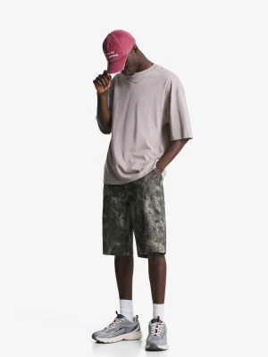 Bershka Bermudy Z Nadrukiem Mężczyzna Czarny