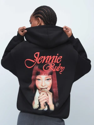 Bershka Bluza Jennie Ruby Z Kapturem I Nadrukiem Kobieta Czarny