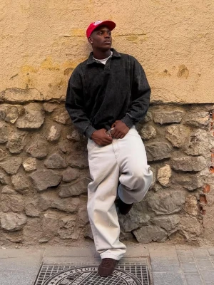 Bershka Bluza Oversize Z Kołnierzykiem Typu Polo Mężczyzna Szary