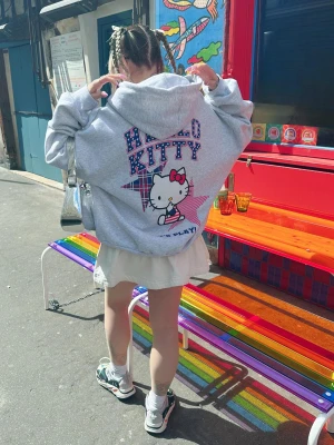 Bershka Bluza Z Kapturem Hello Kitty Kobieta Szary
