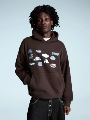 Bershka Bluza Z Kapturem Z Nadrukiem Mężczyzna Brązowy
