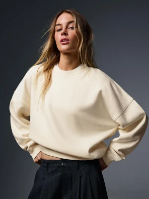 Bershka Bluza Z Okrągłym Dekoltem Kobieta Biały Złamany