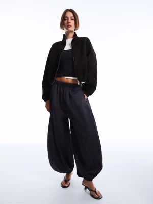 Bershka Bluza Z Suwakiem Z Efektem Neoprenu O Kroju Balloon Kobieta Czarny