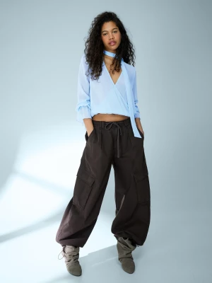 Bershka Bluzka Z Długim Rękawem, Kopertowa Z Apaszką Kobieta Jasnoniebieski