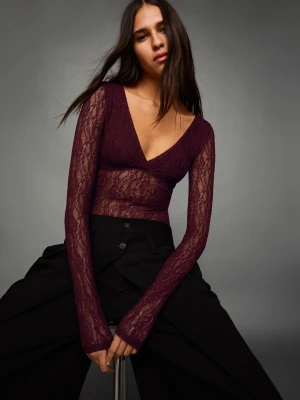 Bershka Body Z Długim Rękawem I Koronką Blonda Kobieta Bordowy