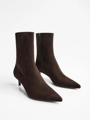 Bershka Botki Na Obcasie Typu Kaczuszka Kobieta Brązowy