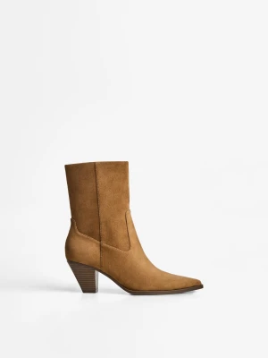 Bershka Botki Na Obcasie W Stylu Kobieta Piaskowy