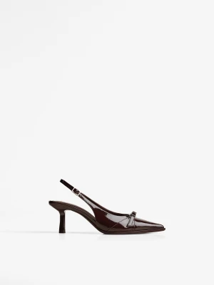 Zdjęcie produktu Bershka Buty Na Obcasie Kitten Heel Z Paskiem Ze Sprzączką Kobieta Rubinowy