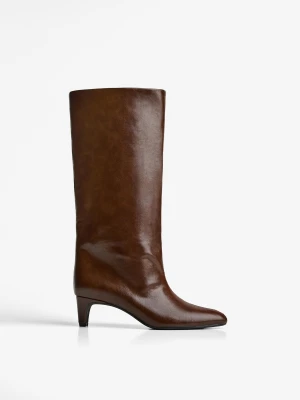 Bershka Buty Na Obcasie Z Szeroką Cholewką Kobieta Brązowy