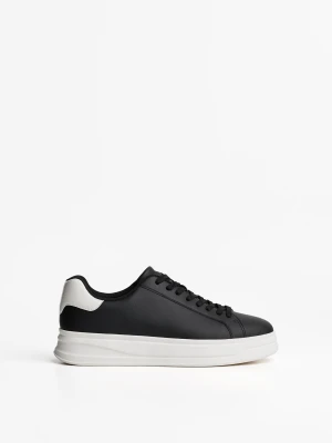 Bershka Buty Sportowe Basic Mężczyzna Czarny