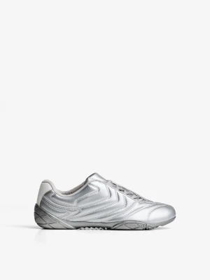 Bershka Buty Sportowe Do Piłki Nożnej Kobieta Szary