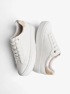Bershka Buty Sportowe Kontrast Kobieta Biały