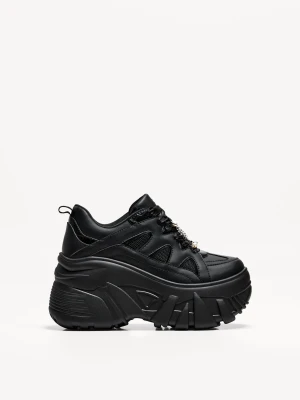 Zdjęcie produktu Bershka Buty Sportowe Na Platformie Xl Z Zawieszkami Kobieta Czarny