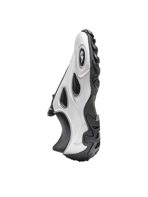 Bershka Buty Sportowe Out Of Core Mężczyzna Kombinowany