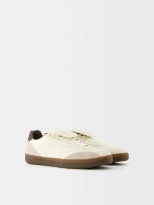 Zdjęcie produktu Bershka Buty Sportowe Retro Z Językiem W Stylu Korków Mężczyzna Biały
