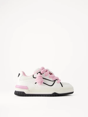 Bershka Buty Sportowe Skate Hello Kitty Mania Kobieta Kombinowany