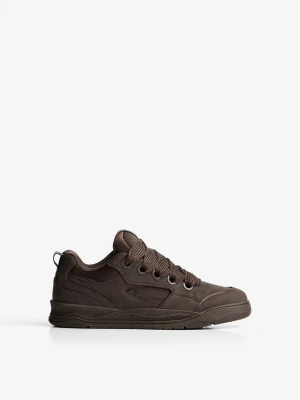 Bershka Buty Sportowe Skater Na Grubej Podeszwie Mężczyzna Brązowy