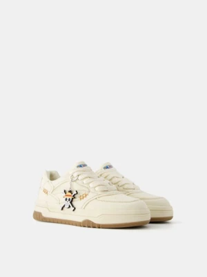 Zdjęcie produktu Bershka Buty Sportowe Skater Z Brelokiem One Piece Mężczyzna Piaskowy