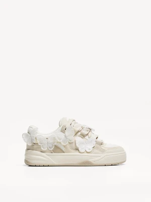 Bershka Buty Sportowe Skater Z Motylami Kobieta Piaskowy