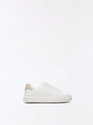 Bershka Buty Sportowe Szeroki Mężczyzna Biały