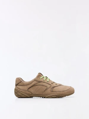 Bershka Buty Sportowe Z Cienką Podeszwą Kobieta Szarobrązowy