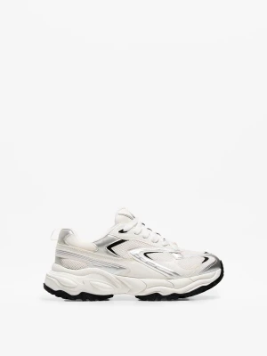 Bershka Buty Sportowe Z Łączonych Elementów Mężczyzna Biały