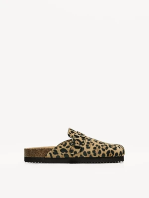 Bershka Chodaki W Zwierzęcy Wzór Mężczyzna Leopard