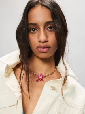 Bershka Choker Sztywna Obroża Z Kwiatem Kobieta Różowy