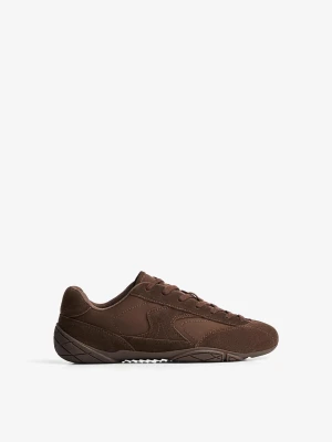 Bershka Cienkie Buty Sportowe Mężczyzna Brązowy