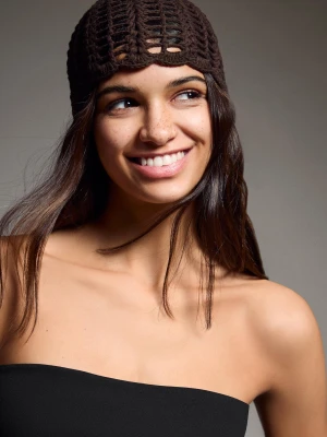 Bershka Czapka Beanie Z Dzianiny Kobieta Brązowy