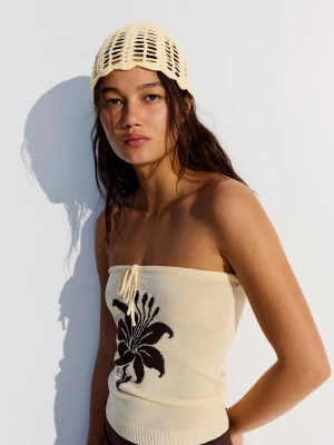 Bershka Czapka Beanie Z Dzianiny Kobieta Kremowy